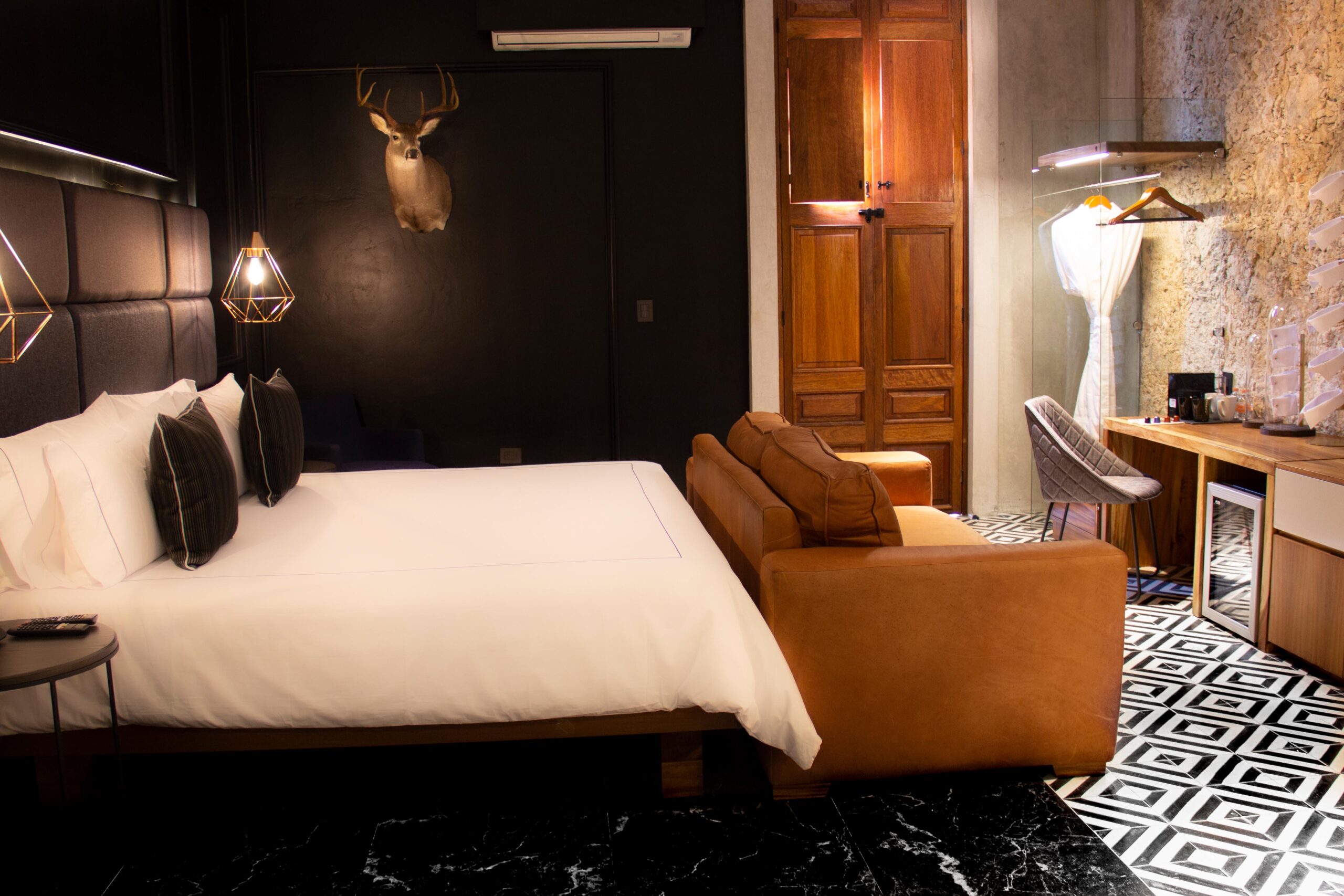 Qué debe incluir la estrategia digital de un hotel boutique para competir con grandes cadenas