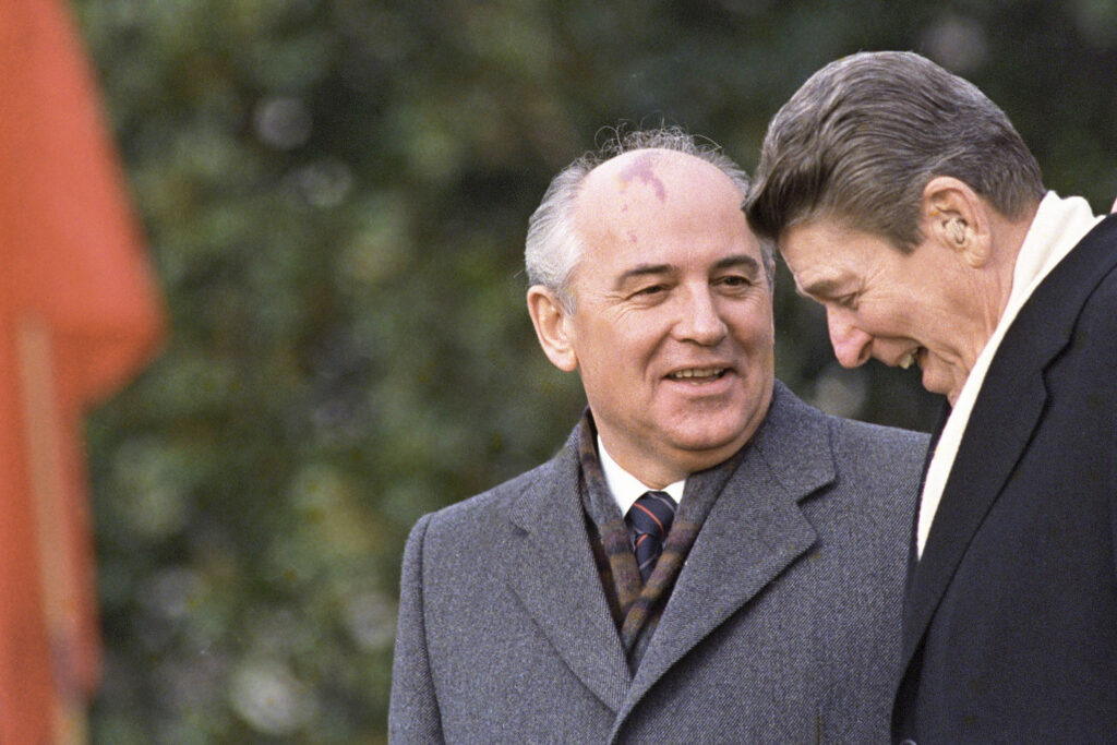 relaciones públicas y reputación. MORA Comunicación