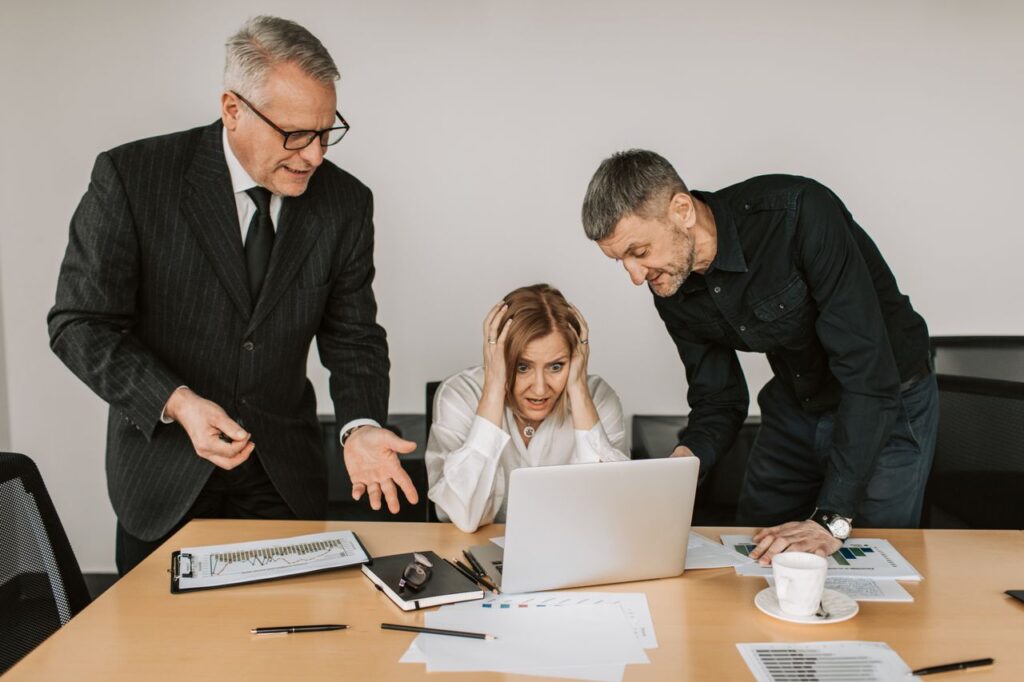 Improvisación en marketing: cómo evitarla y proteger tu marca | MORA